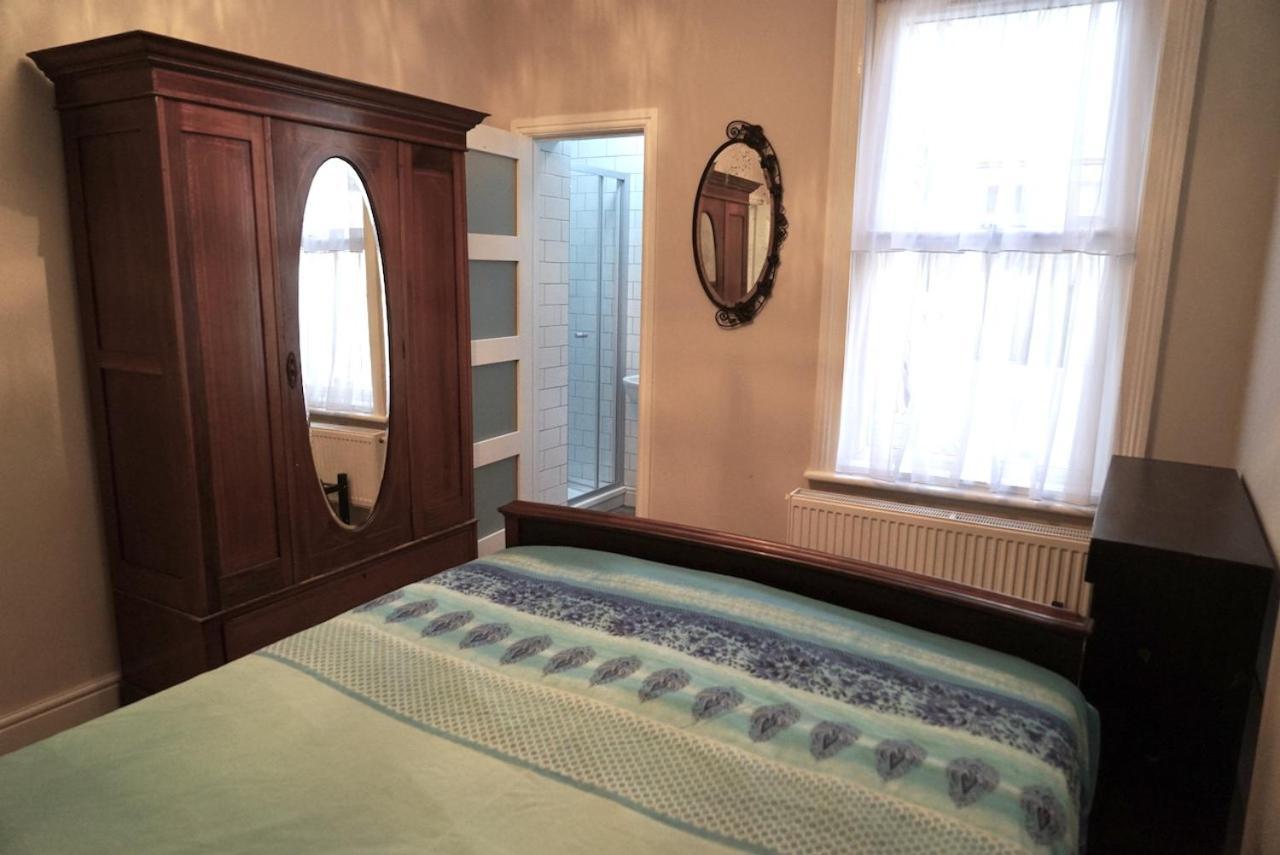 Tottenham Stadium double room Londres Exterior foto